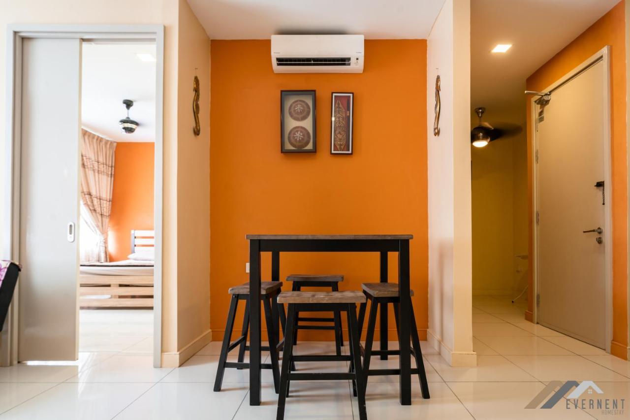 Marina Times Square Homestay By Evernent Miri Exterior photo