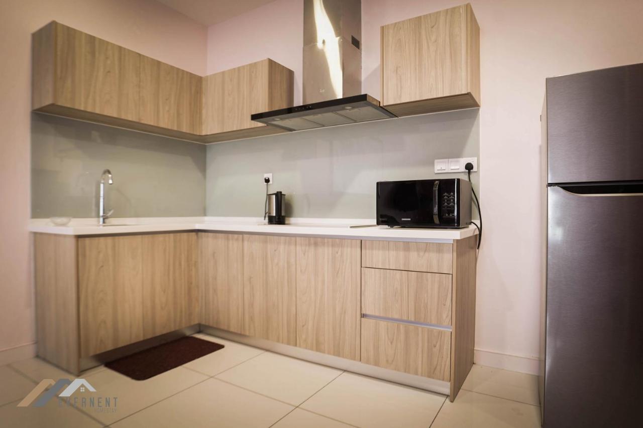 Marina Times Square Homestay By Evernent Miri Exterior photo