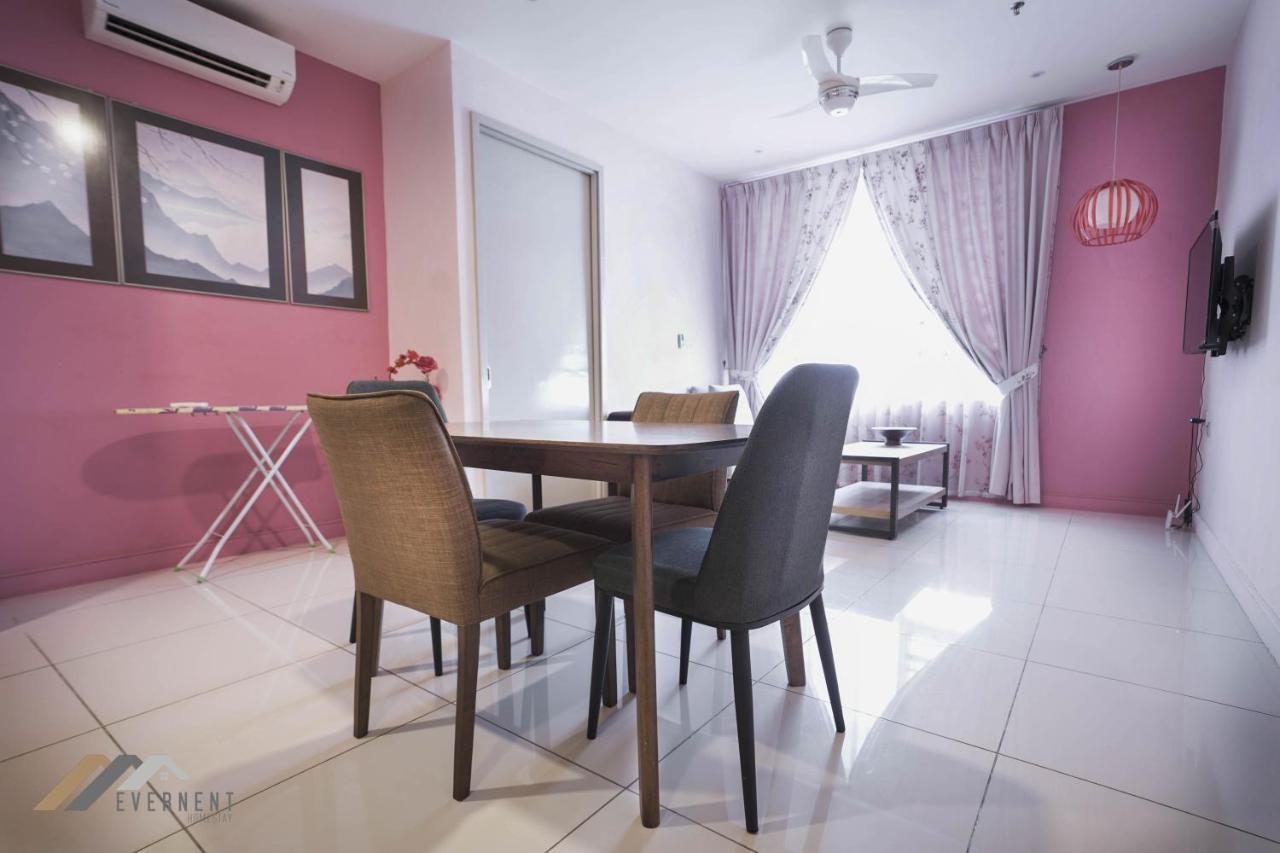 Marina Times Square Homestay By Evernent Miri Exterior photo
